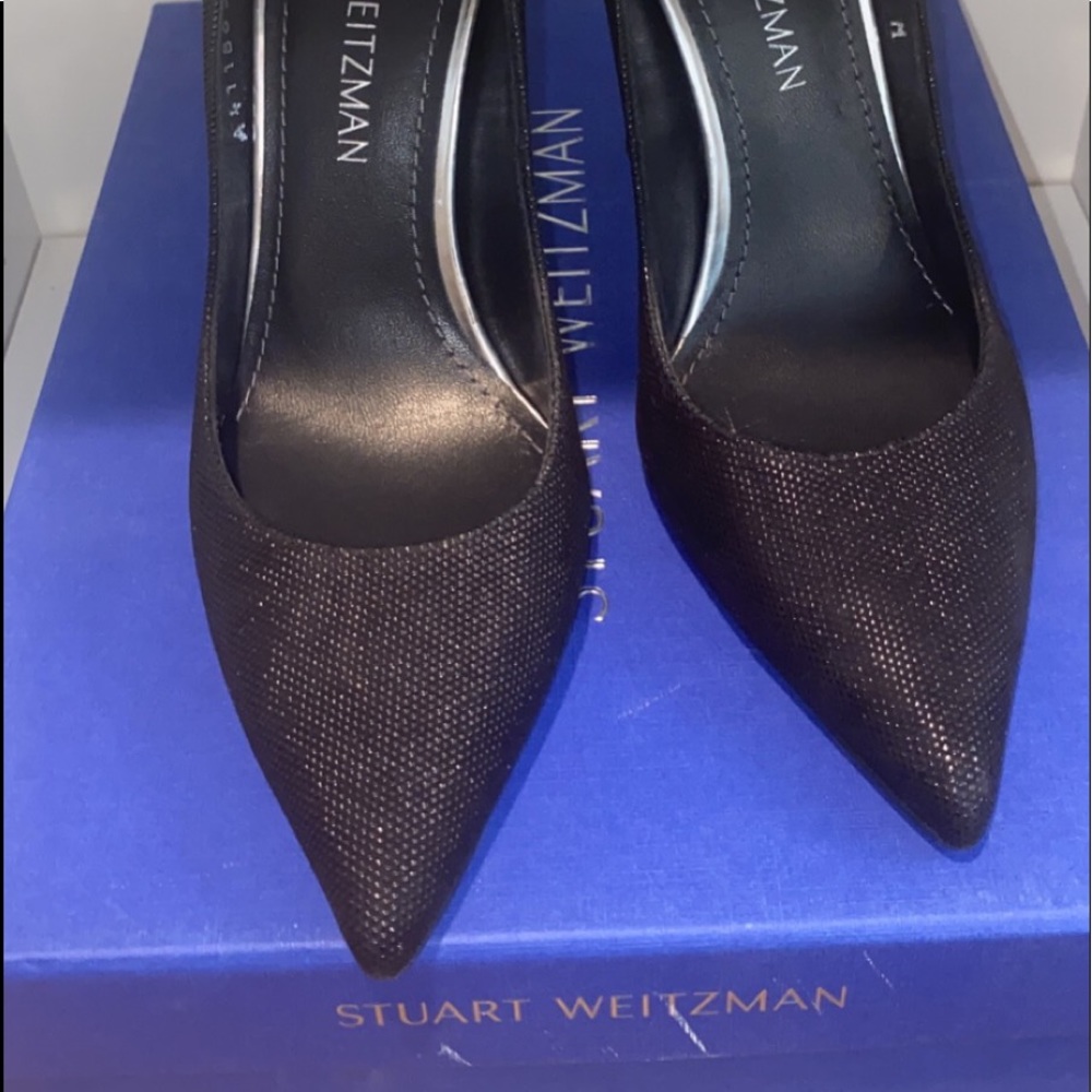 Black pointed toe heels